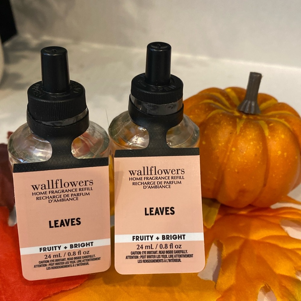 Bath & Body Works “Leaves” 2 NEW Wallflower Refills
